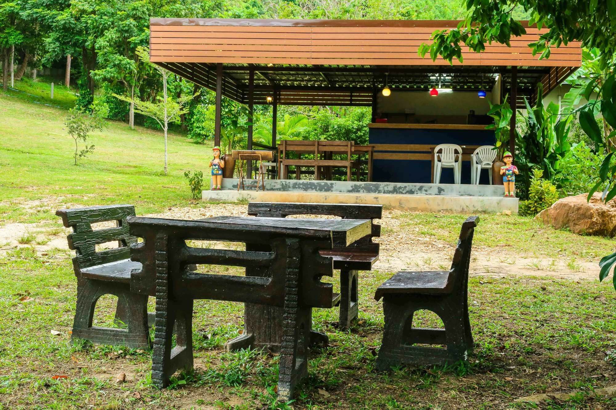 Bang Po Hut Hotel Ban Bang Po Exterior foto